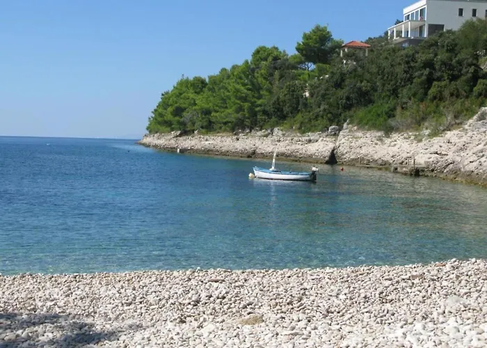 Villa Beachfront Luxury With Private Pool & Stunning Sea Views