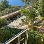 Beachfront Luxury With Private Pool & Stunning Sea Views *