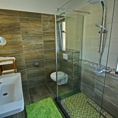 Beachfront Luxury With Private Pool & Stunning Sea Views *