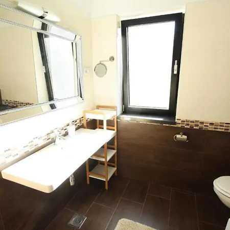 Beachfront Luxury With Private Pool & Stunning Sea Views * Babina