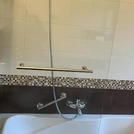 Beachfront Luxury With Private Pool & Stunning Sea Views 빌라 *
