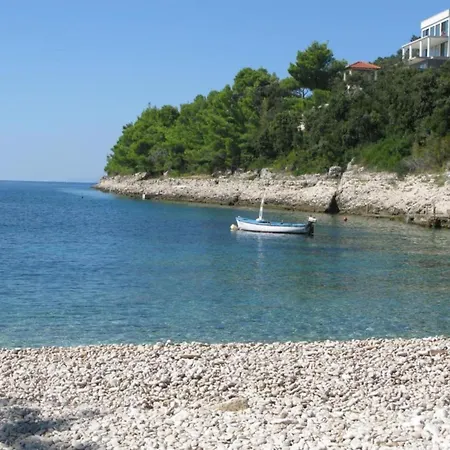 Villa Beachfront Luxury With Private Pool & Stunning Sea Views