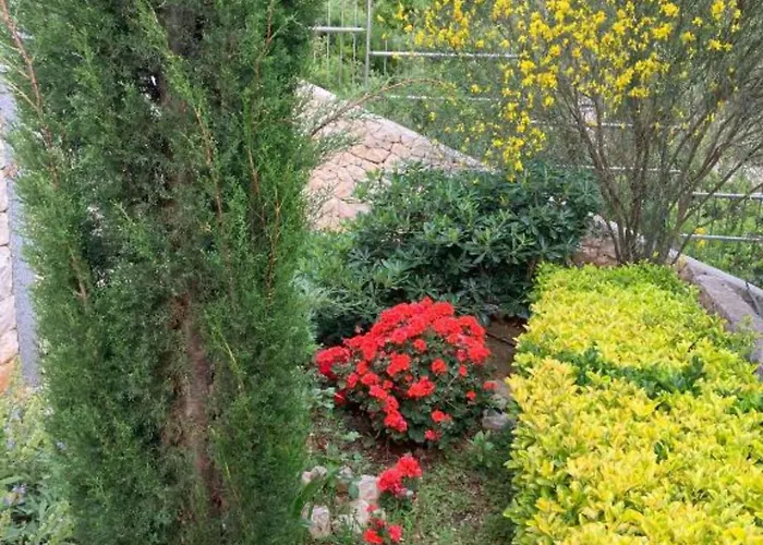 Villa Beachfront Luxury With Private Pool & Stunning Sea Views *