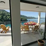 Beachfront Luxury With Private Pool & Stunning Sea Views Korčula