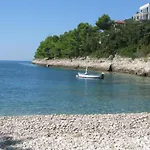 Villa Beachfront Luxury With Private Pool & Stunning Sea Views
